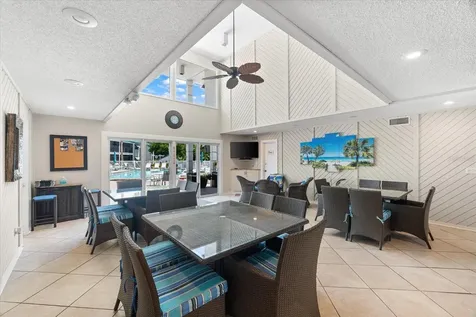 5641 Midnight Pass Road Sarasota FL 34242