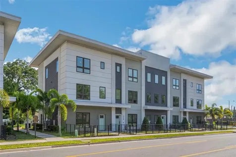 224 E Pineloch Avenue Orlando FL 32806