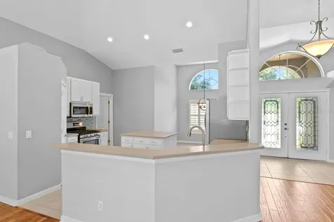 19207 Cinnamon Ridge Way Tampa FL 33647