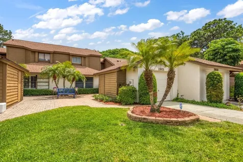 1901 Bayshore Court Safety Harbor FL 34695