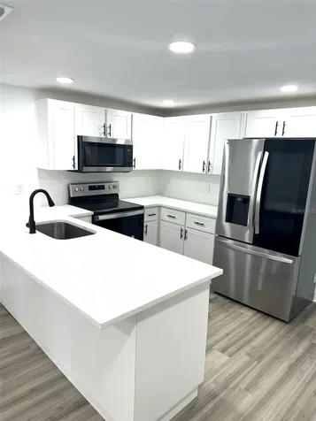 4535 W Henry Avenue Tampa FL 33614