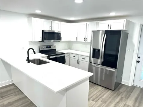 4535 W Henry Avenue Tampa FL 33614