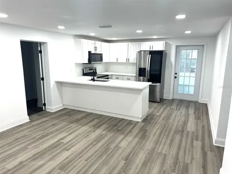 4535 W Henry Avenue Tampa FL 33614
