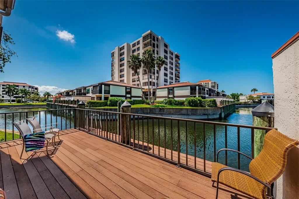 St Petersburg FL 33715