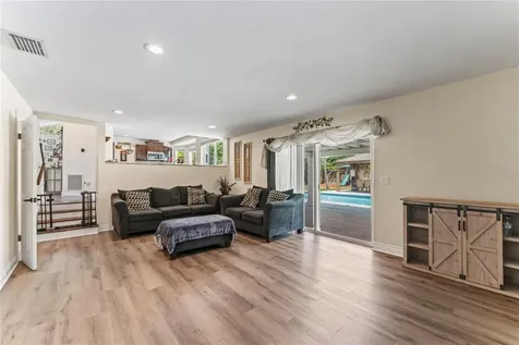 3209 Rowan Lane Tampa FL 33618