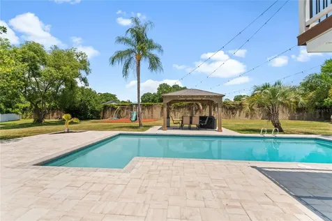 3209 Rowan Lane Tampa FL 33618