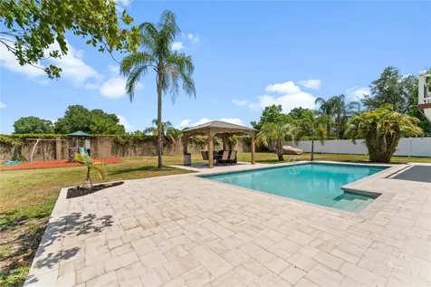 3209 Rowan Lane Tampa FL 33618