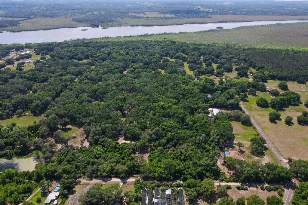 Emeralda Island Road Leesburg FL 34788