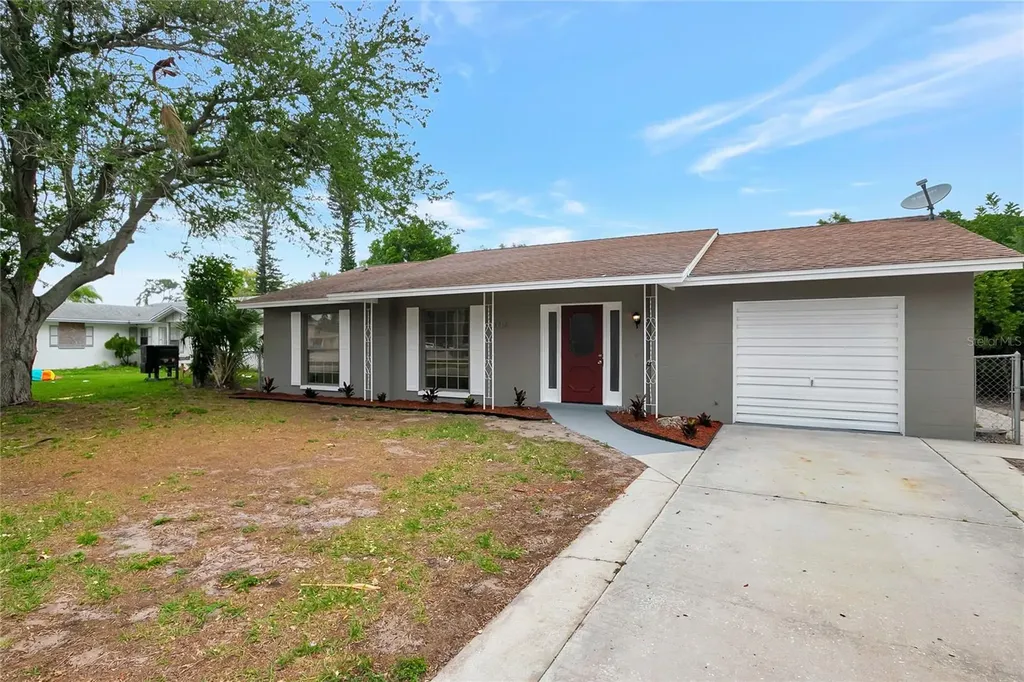 4032 13th Avenue W Bradenton FL 34205