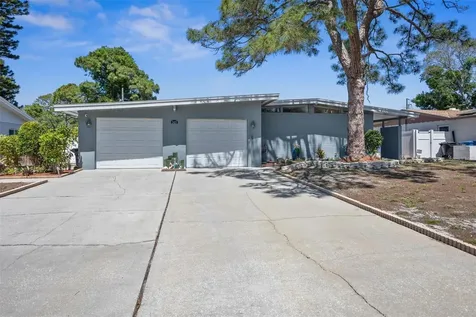 2421 67th Avenue S St Petersburg FL 33712