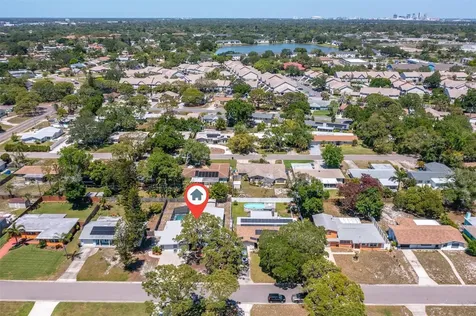 2421 67th Avenue S St Petersburg FL 33712