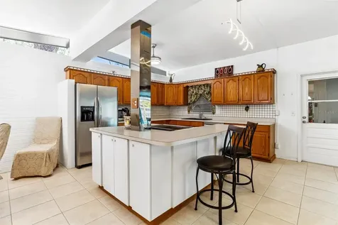 2421 67th Avenue S St Petersburg FL 33712