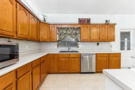 2421 67th Avenue S St Petersburg FL 33712