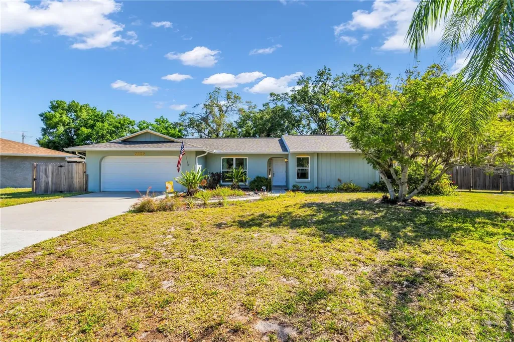 3125 Woodmont Drive Sarasota FL 34232