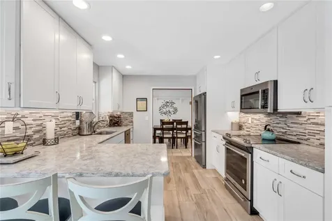 3125 Woodmont Drive Sarasota FL 34232