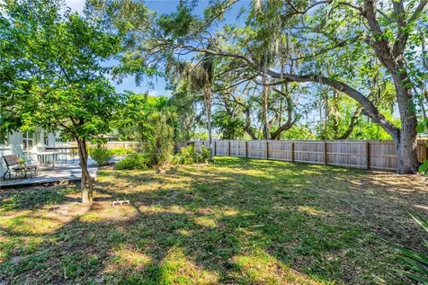 3125 Woodmont Drive Sarasota FL 34232