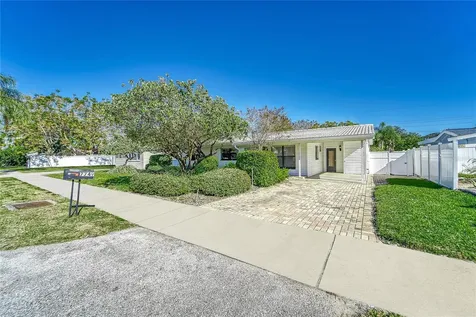 7749 Ridge Road Seminole FL 33772
