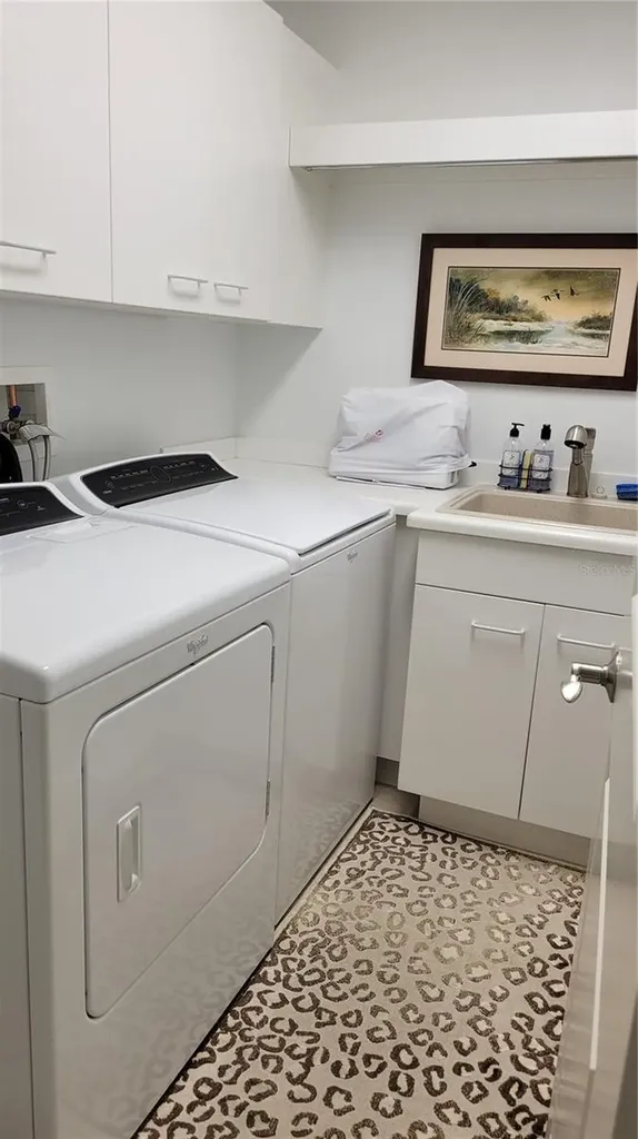 50 Central Avenue Sarasota FL 34236