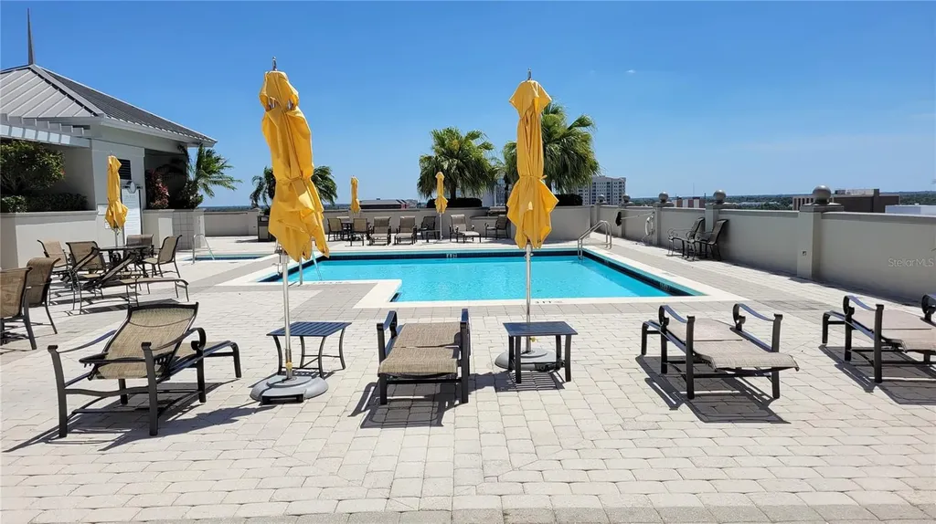 50 Central Avenue Sarasota FL 34236