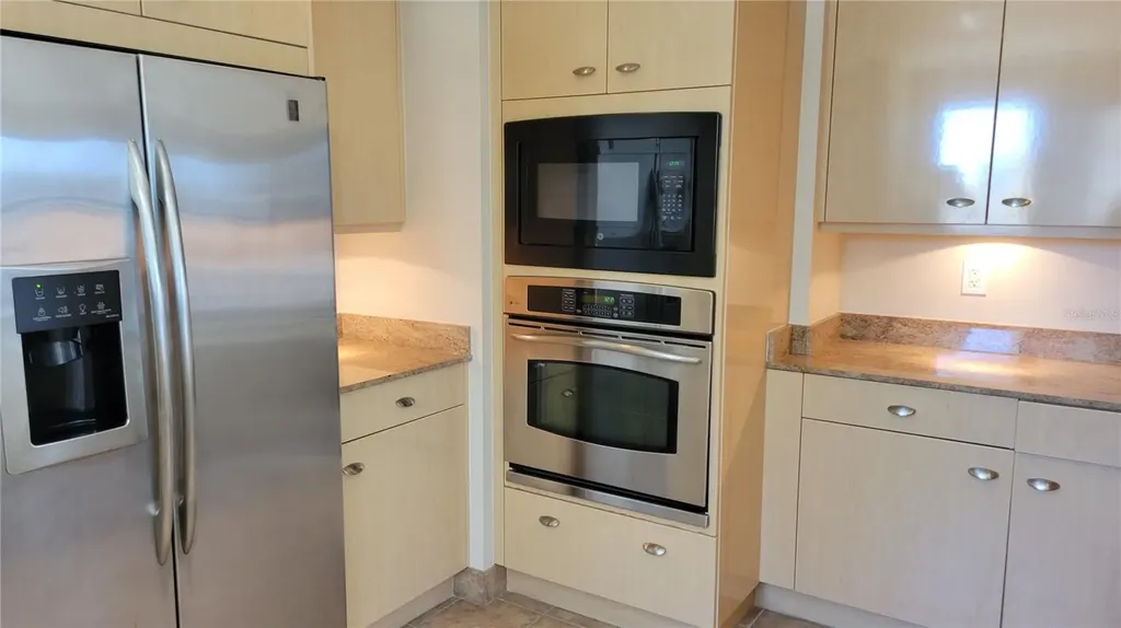 50 Central Avenue Sarasota FL 34236