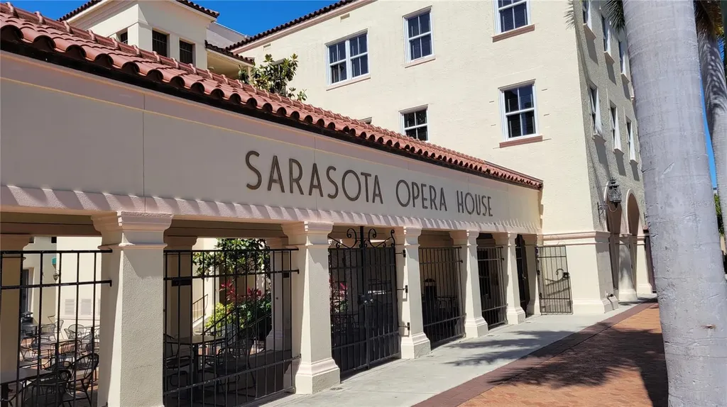 50 Central Avenue Sarasota FL 34236