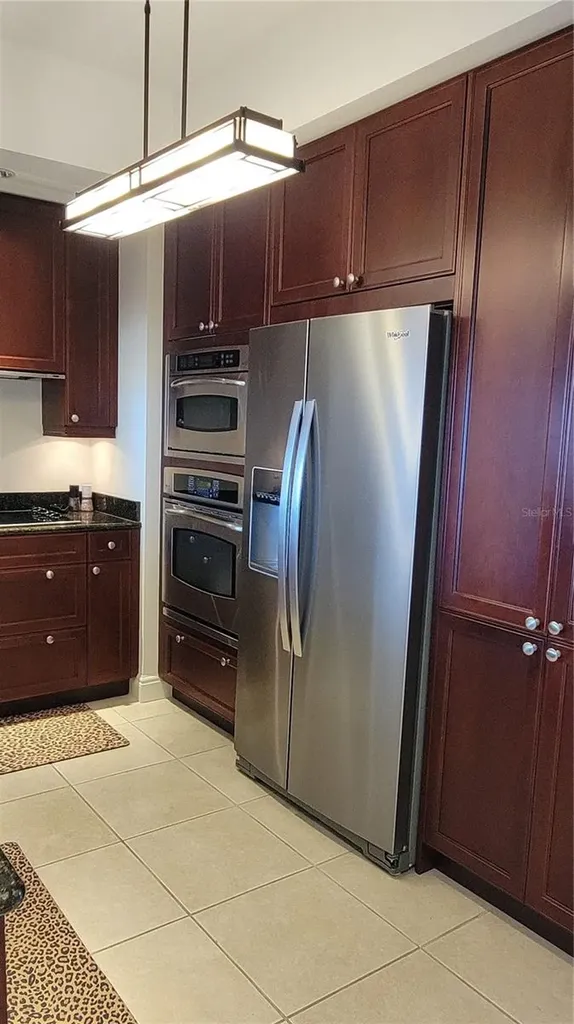 50 Central Avenue Sarasota FL 34236