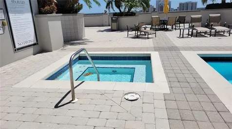 50 Central Avenue Sarasota FL 34236