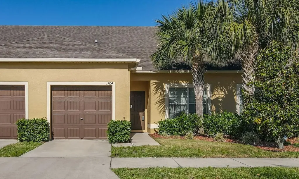 1704 Trailwater Street Ruskin FL 33570