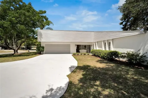 110 Barkfield Street Brandon FL 33511