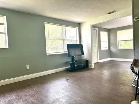 527 Ward Avenue Brooksville FL 34601