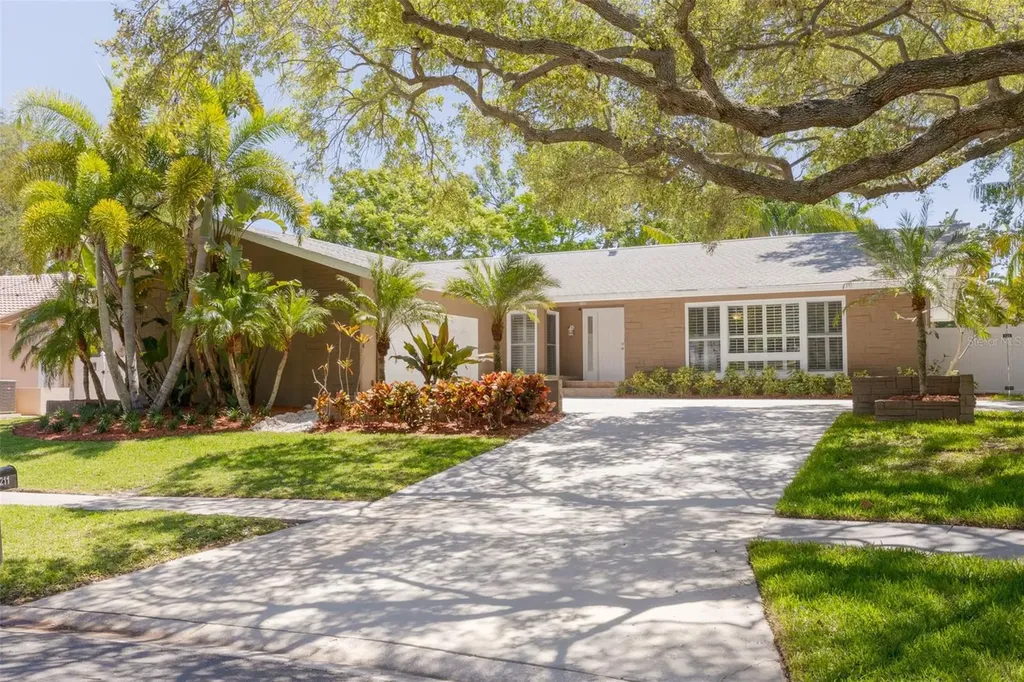 1211 Alameda Avenue Clearwater FL 33759