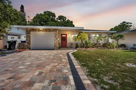3119 35th Avenue N St Petersburg FL 33713