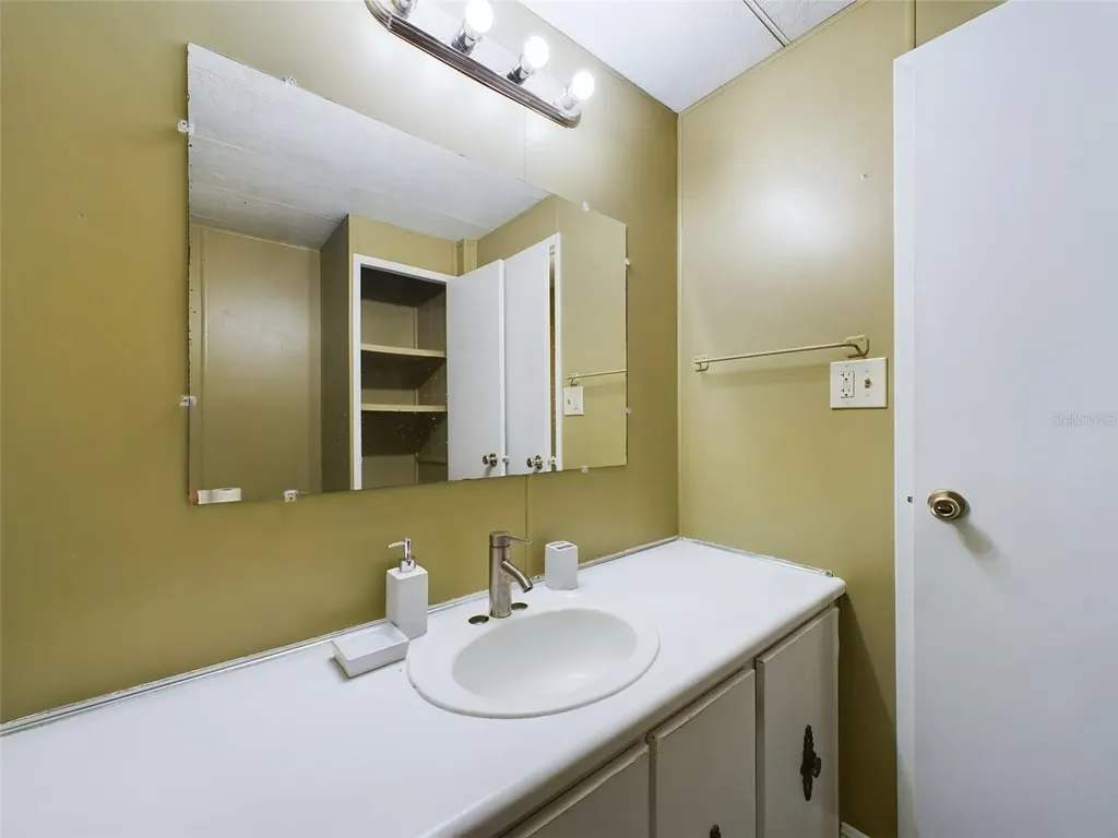3502 Delaware Avenue Sebring FL 33870