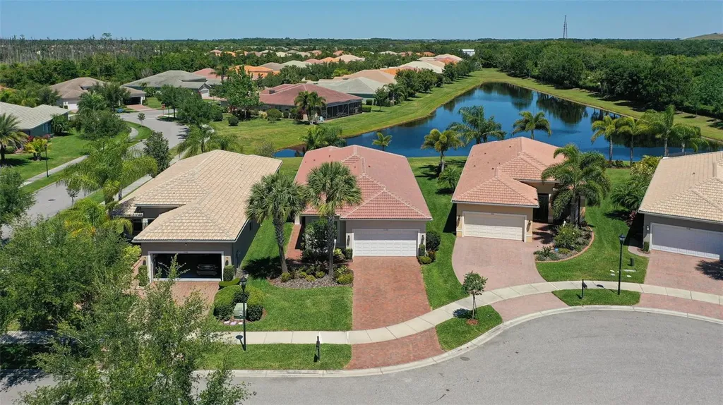 5104 Indian Shores Place Wimauma FL 33598