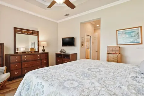 5104 Indian Shores Place Wimauma FL 33598
