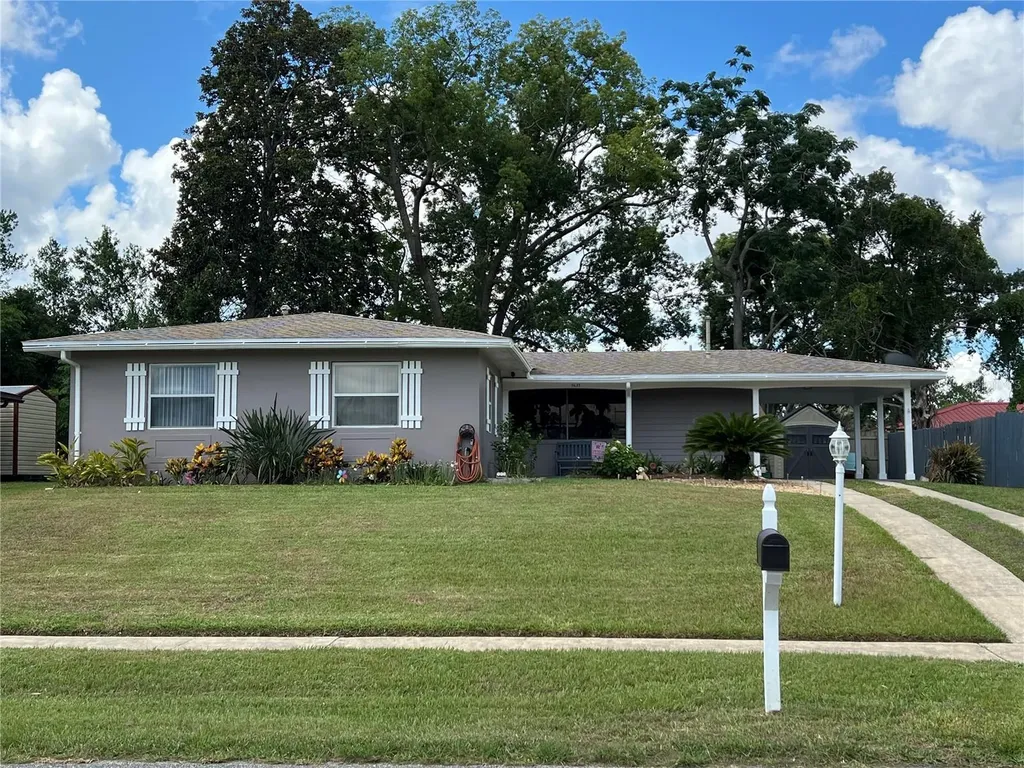 1637 Gainesville Drive Deltona FL 32725