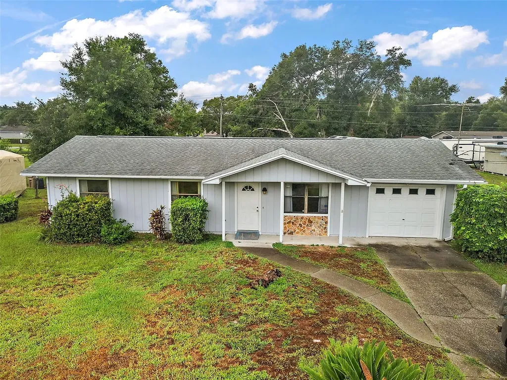 2295 Croat Street Mount Dora FL 32757