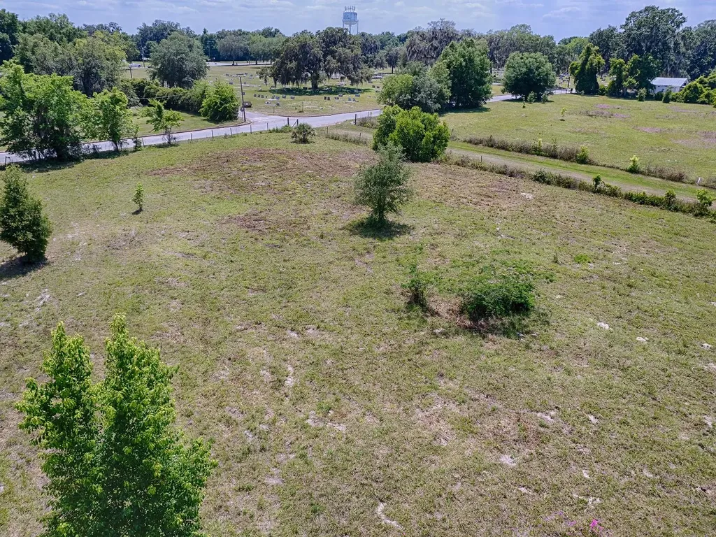 Tbd E Park Street Center Hill FL 33514