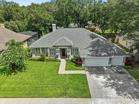 2205 Eagle Bluff Drive Valrico FL 33596