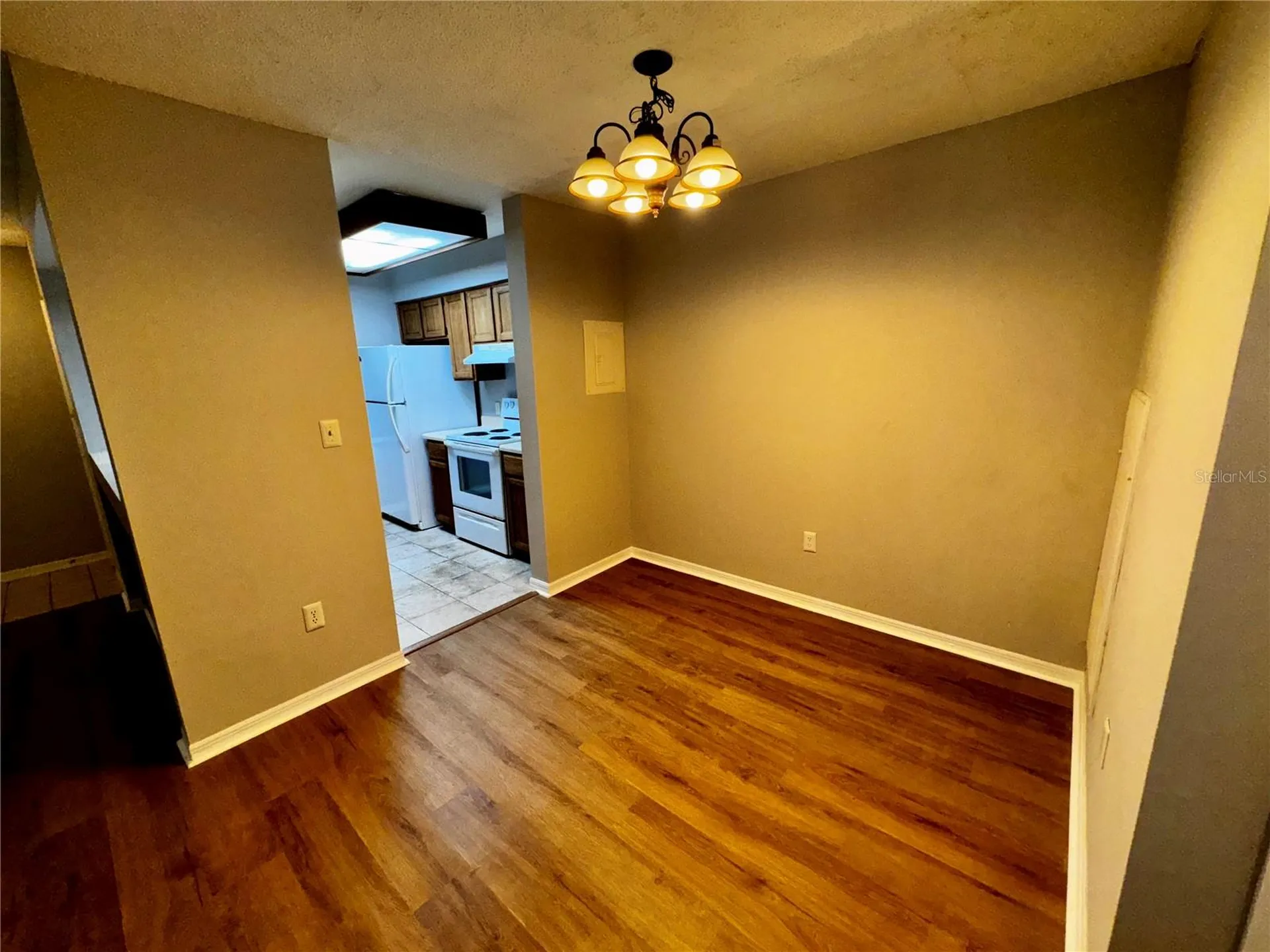 180 Waterfall Way Altamonte Springs FL 32714