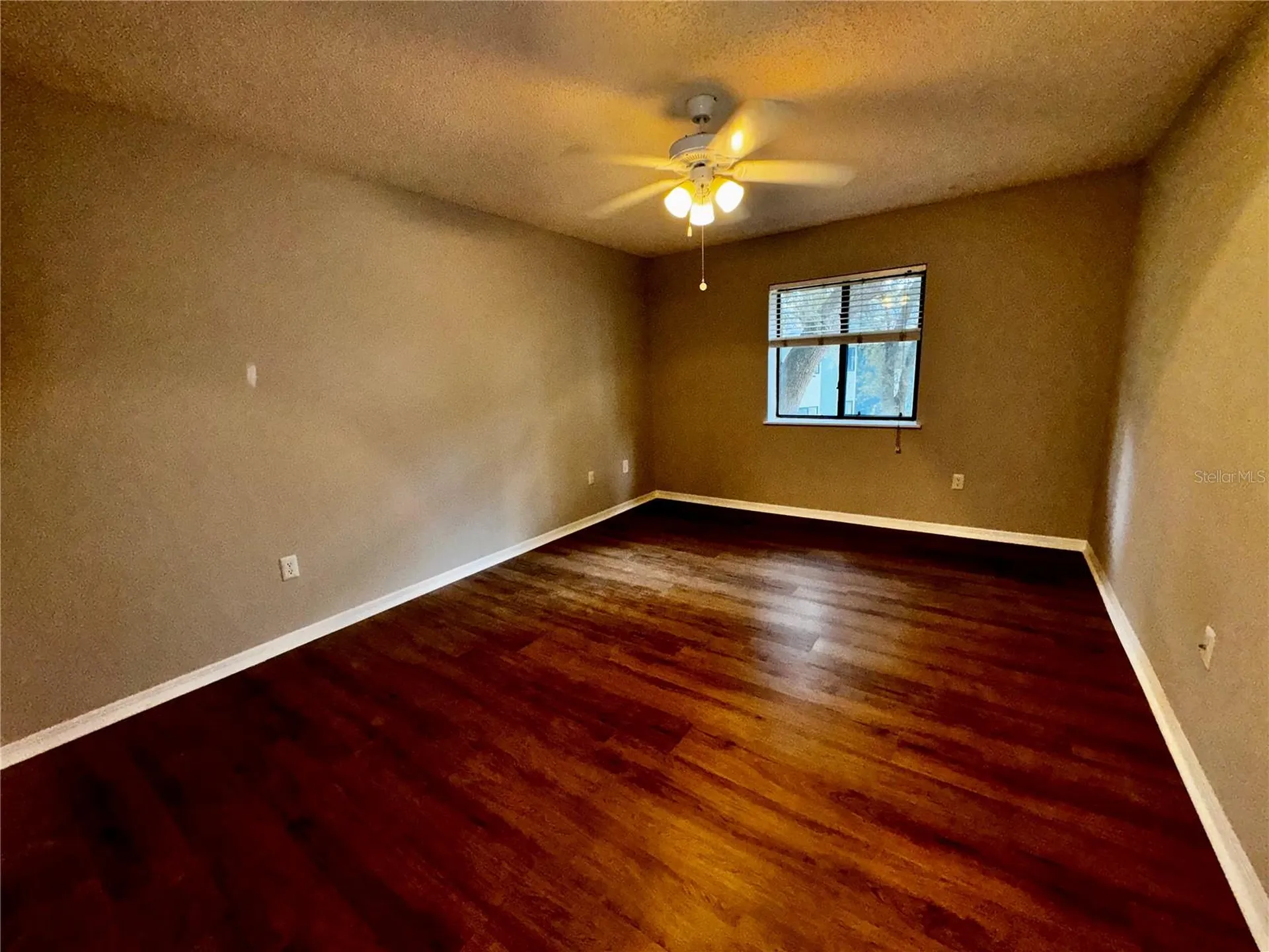 180 Waterfall Way Altamonte Springs FL 32714
