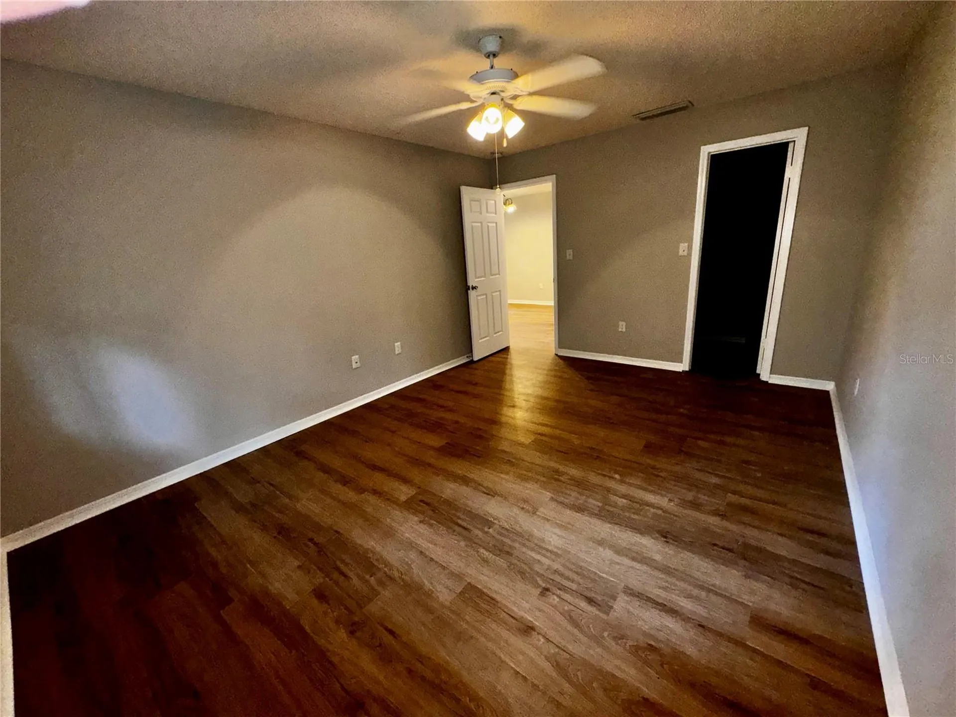 180 Waterfall Way Altamonte Springs FL 32714