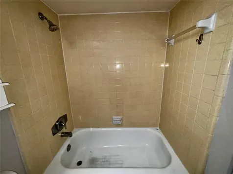 180 Waterfall Way Altamonte Springs FL 32714