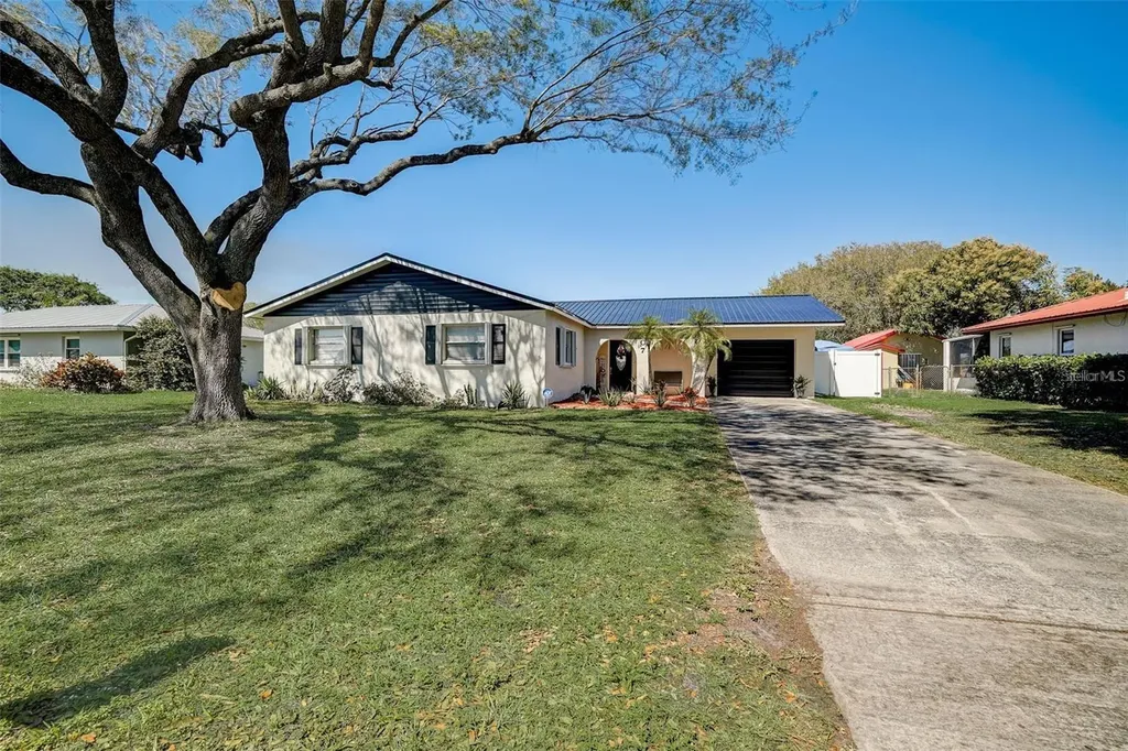 207 E Sugarland Circle Clewiston FL 33440