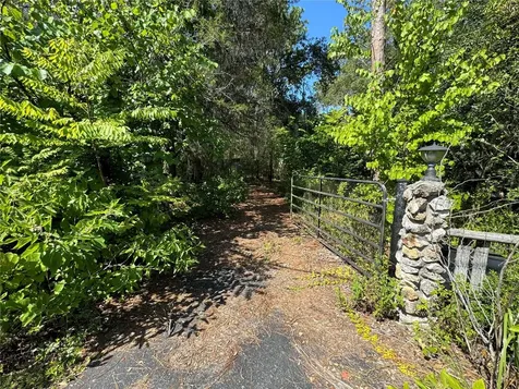 6950 NE County Road 337 Bronson FL 32621