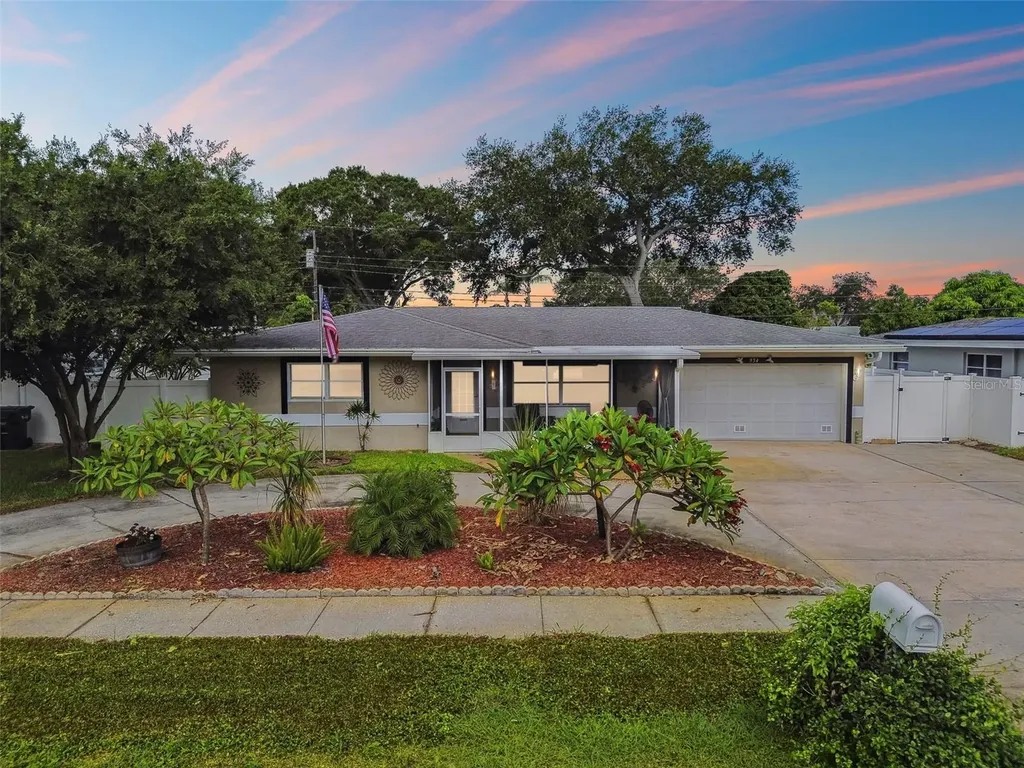 954 20th Street SW Largo FL 33770