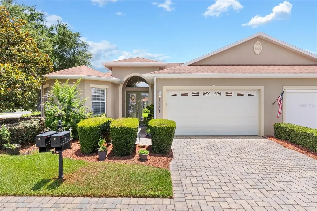 10207 Mainsail Drive Oxford FL 34484
