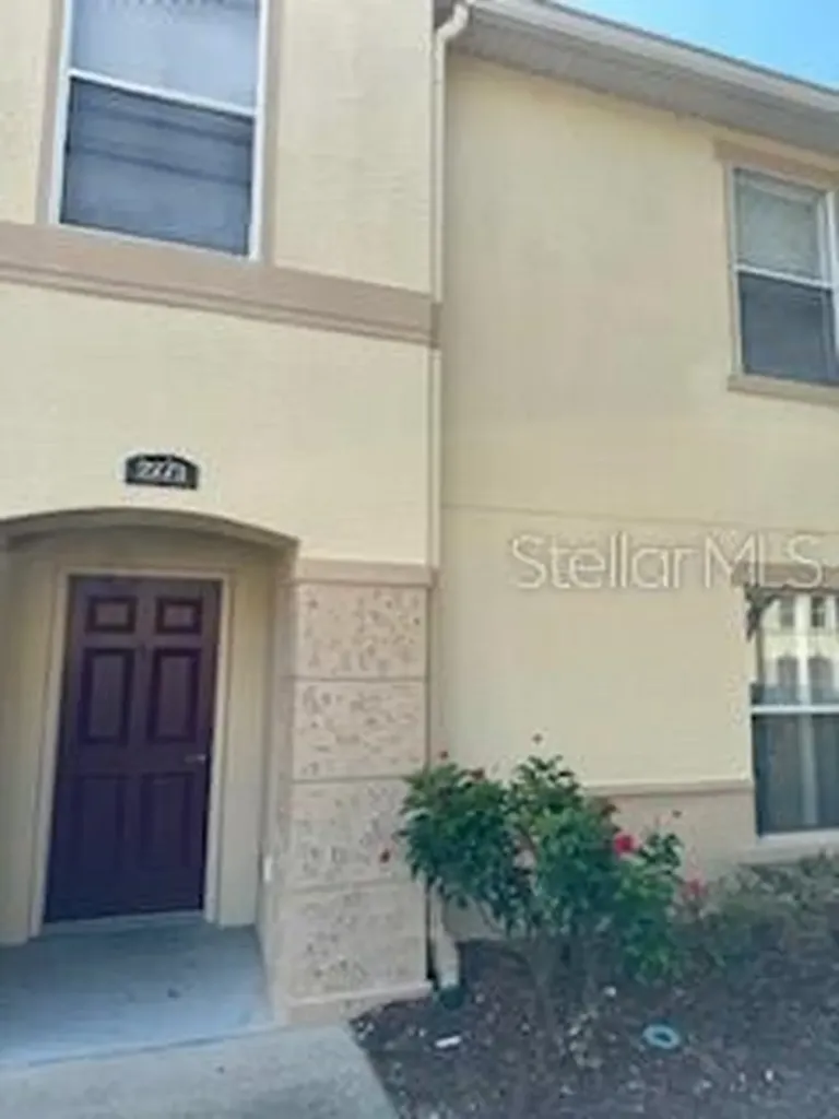 2773 Club Cortile Circle Kissimmee FL 34746