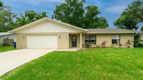 8328 Brandeis Circle W Sarasota FL 34243
