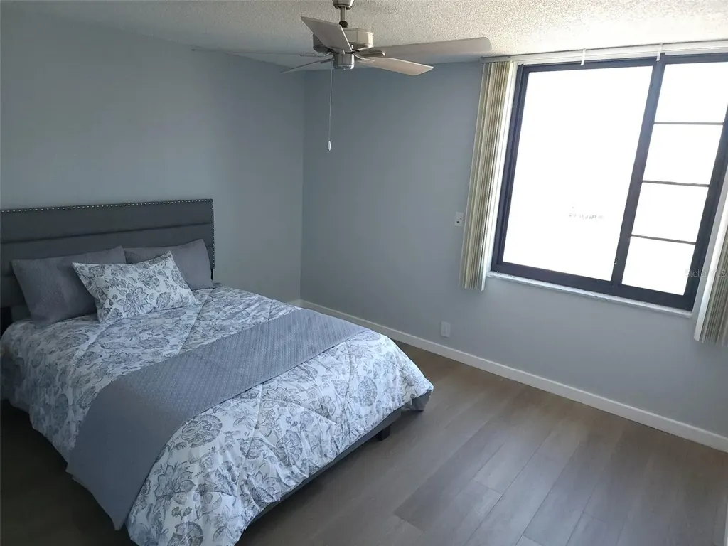 255 Dolphin Point Clearwater FL 33767